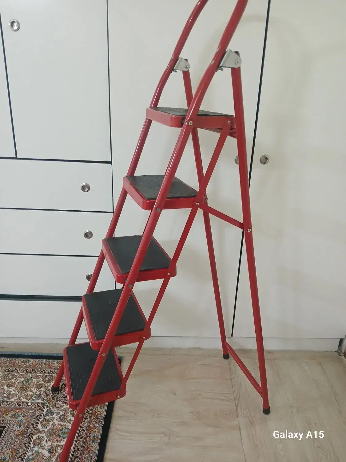 چهار پایه|ابزارآلات|شازند, |دیوار