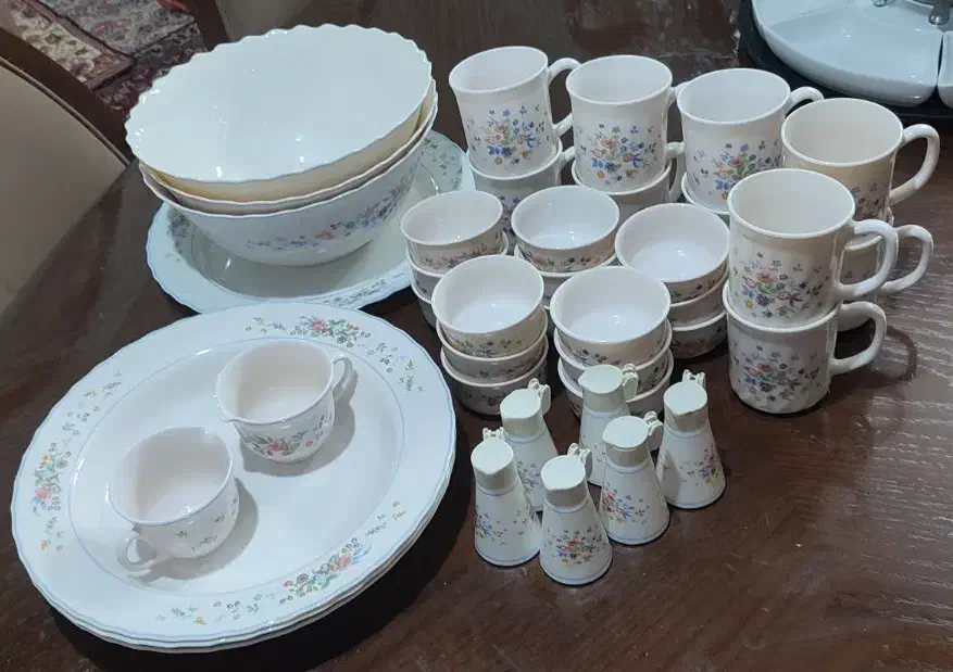 ظروف پیرکس گل ویکتوریا آرکوپال اصل فرانسه|ظروف سرو و پذیرایی|رفسنجان, |دیوار