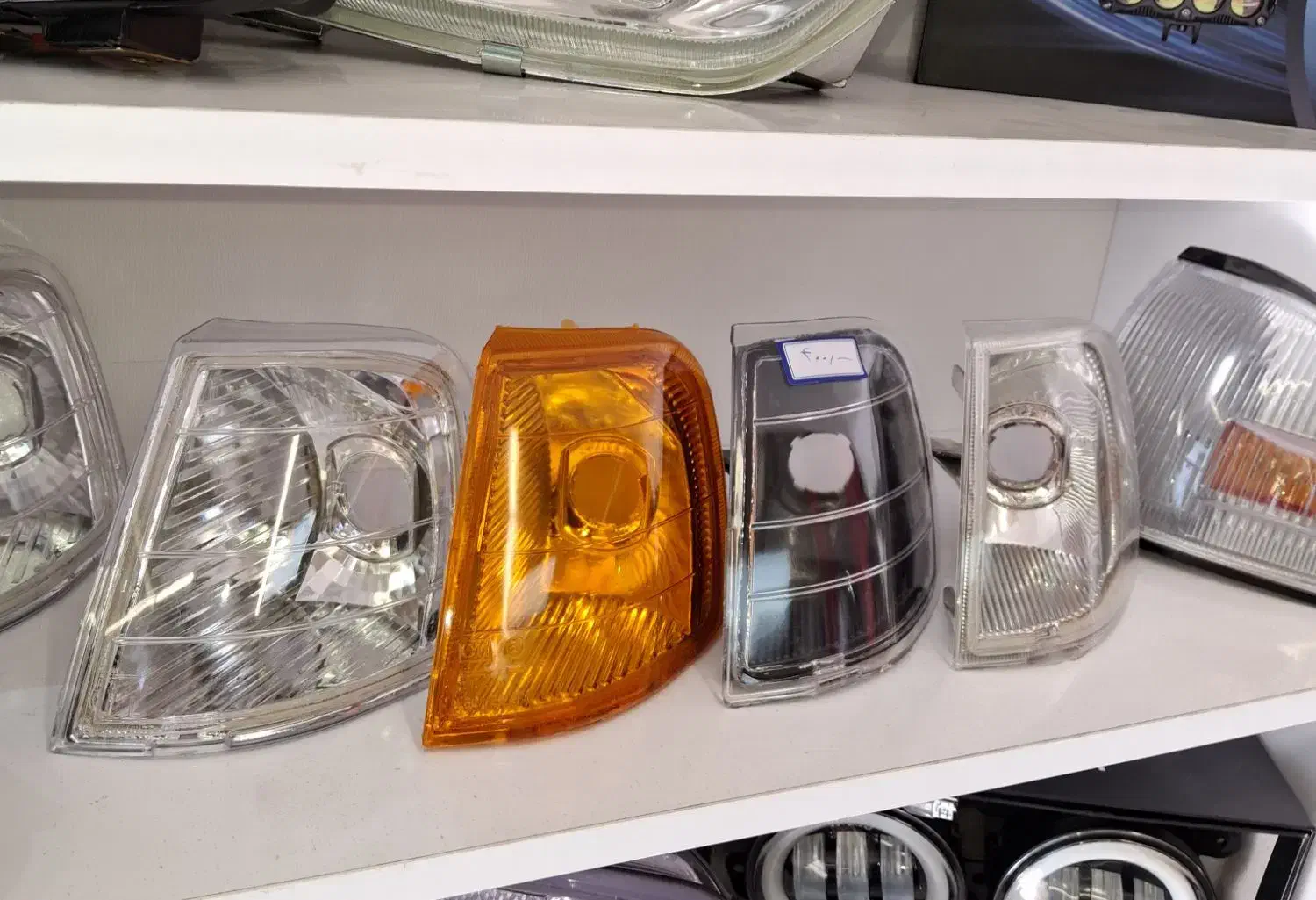 شیشه چراغ پژو ۴۰۵ شفاف کریستالی|قطعات یدکی و لوازم جانبی|مشهد, کوشش|دیوار