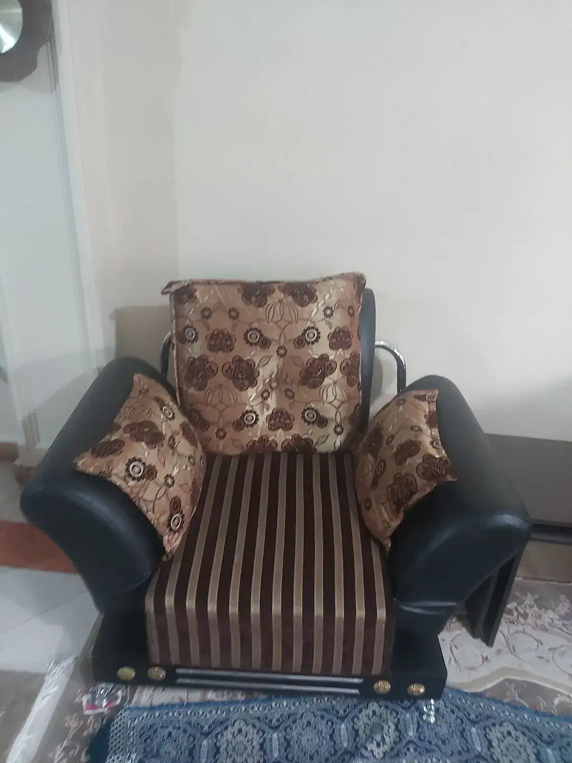 فروش مبلمان کلاسیک ، سالم و زیبا|مبلمان خانگی و میز عسلی|تهران, سهروردی|دیوار