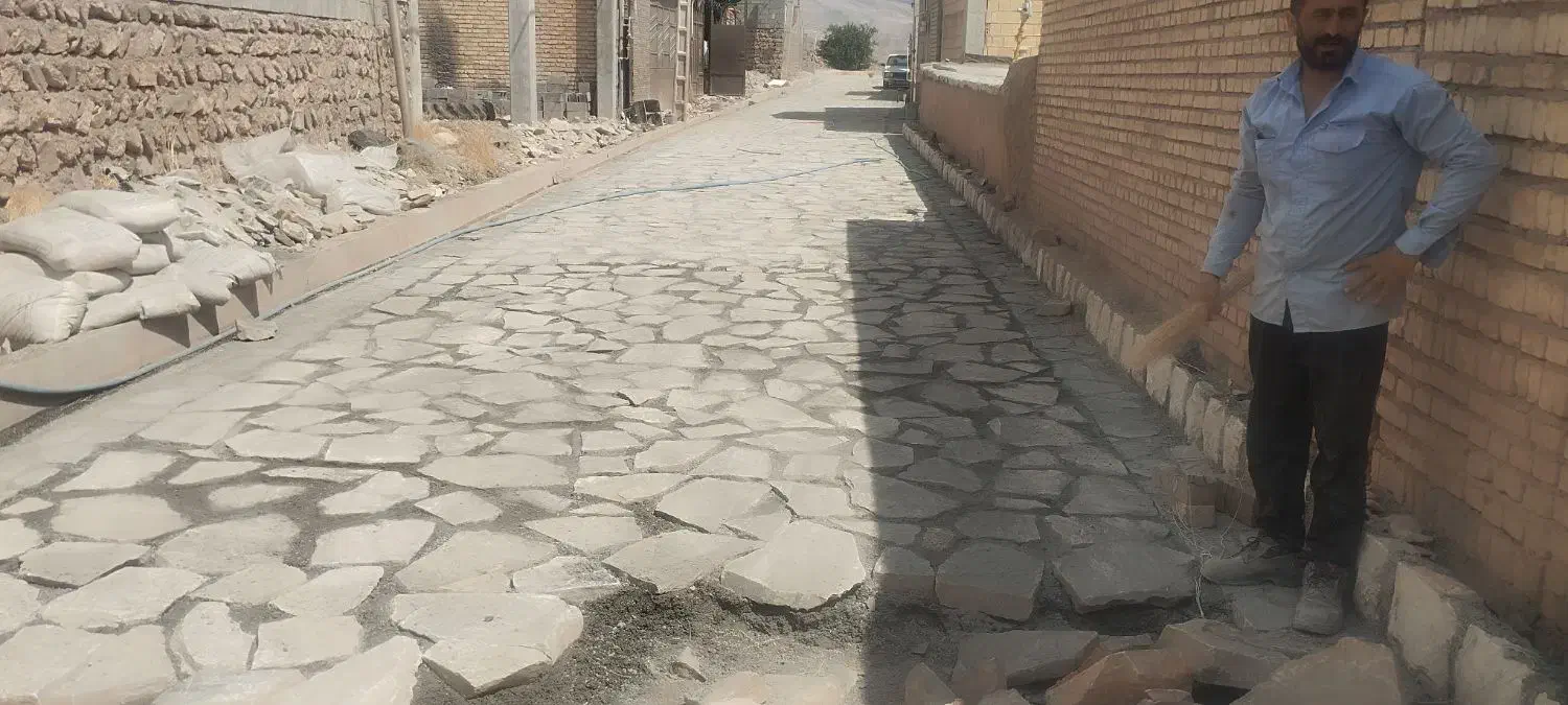 اجرا انواع سنگ فرش سنگ مالون لاشه درهم لاشه ساده|خدمات پیشه و مهارت|لردگان, |دیوار