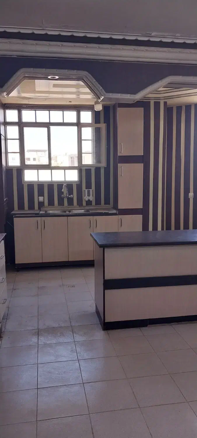 اپارتمان ۷۳متر دو خوابه طبقه اول در خ ابن سینا|فروش آپارتمان|اصفهان, شهشهان|دیوار