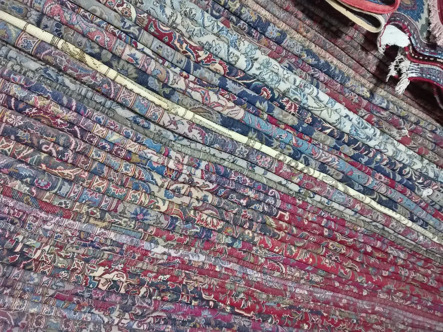 فرش دستبافت|فرش|بهارستان, |دیوار