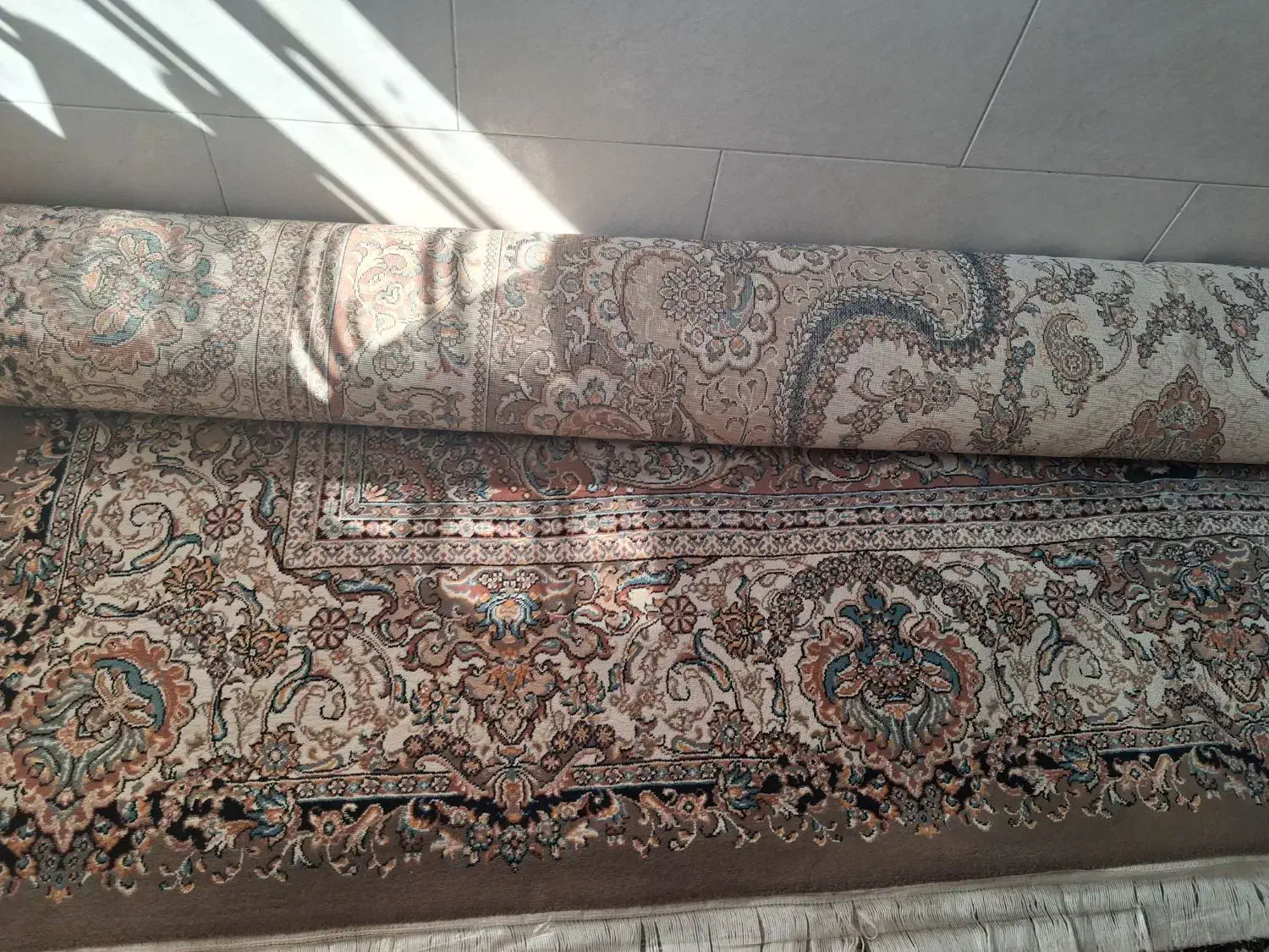 فرش ۱۲ متری ۷۰۰ شانه در حد نو|فرش|شیراز, مسلم|دیوار