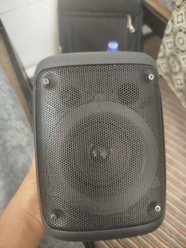 اسپیکر|پخش‌کننده همراه|کاشان, سه راه پرورشگاه|دیوار