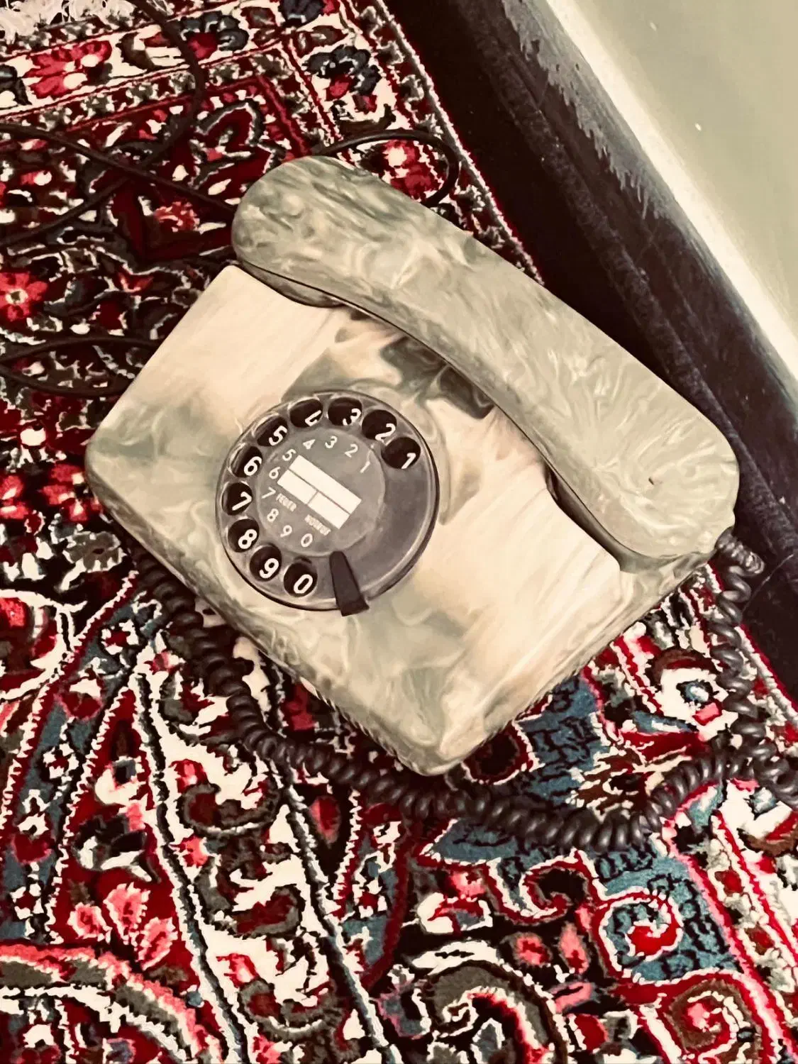 تلفن قدیمی|تلفن رومیزی|یزد, |دیوار