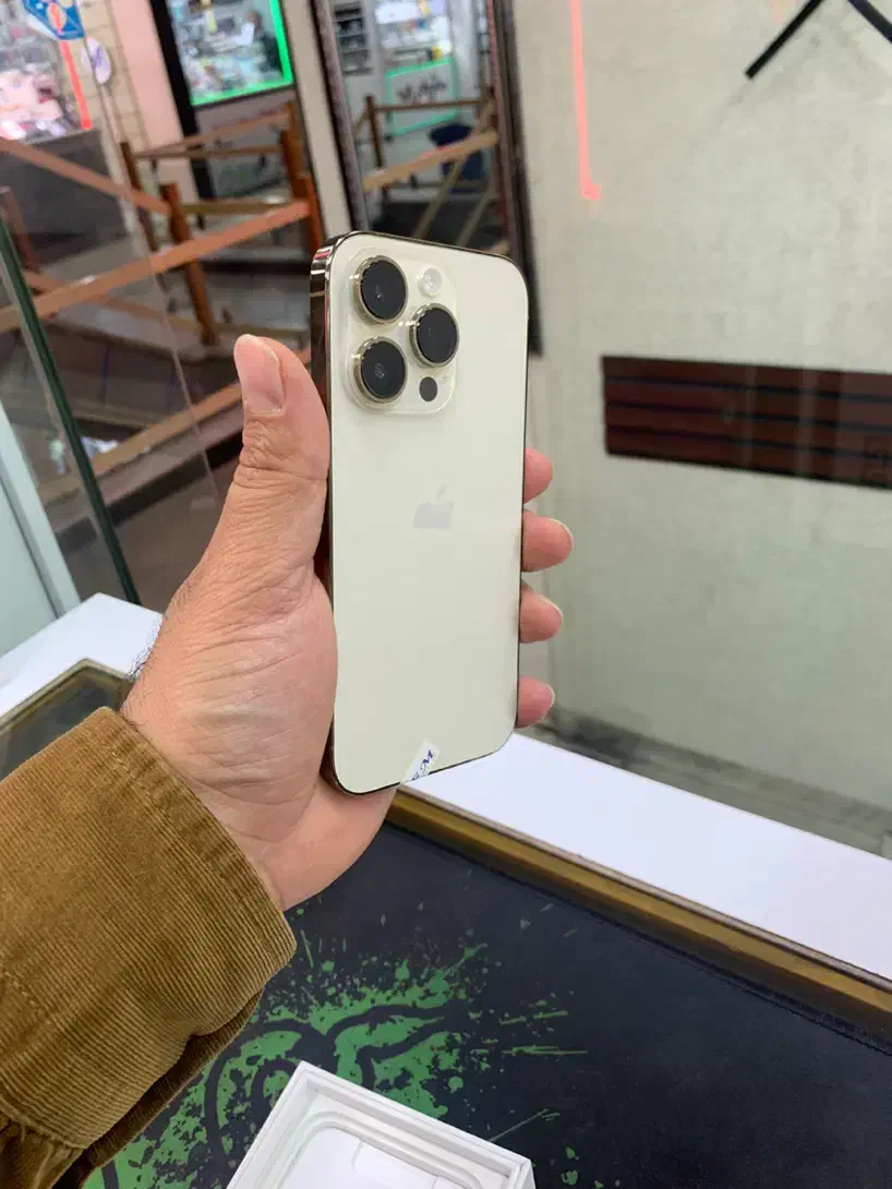 ایفون 14pro|موبایل|مهاباد (آذربایجان غربی), |دیوار