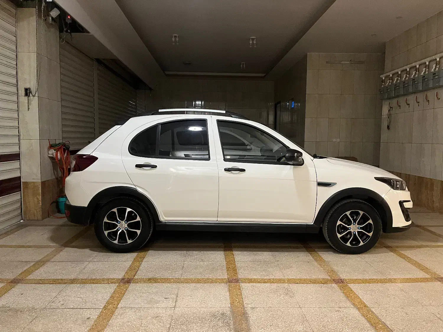 اطلس|خودرو سواری و وانت|شهرکرد, |دیوار