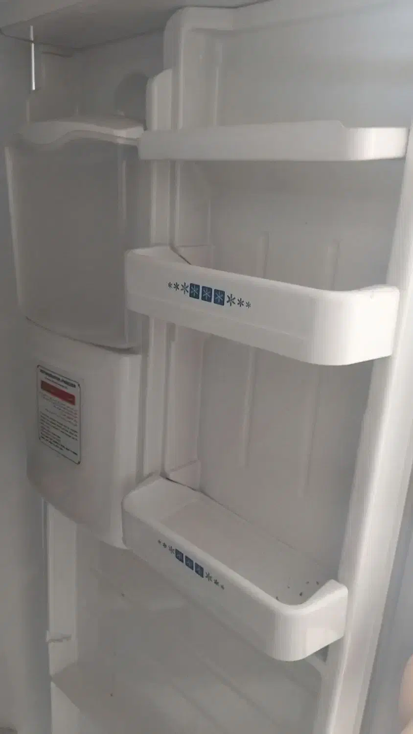 یخچال با قیمت استثنایی(تخفیف برای اولین نفر)|یخچال و فریزر|شاهین دژ, |دیوار