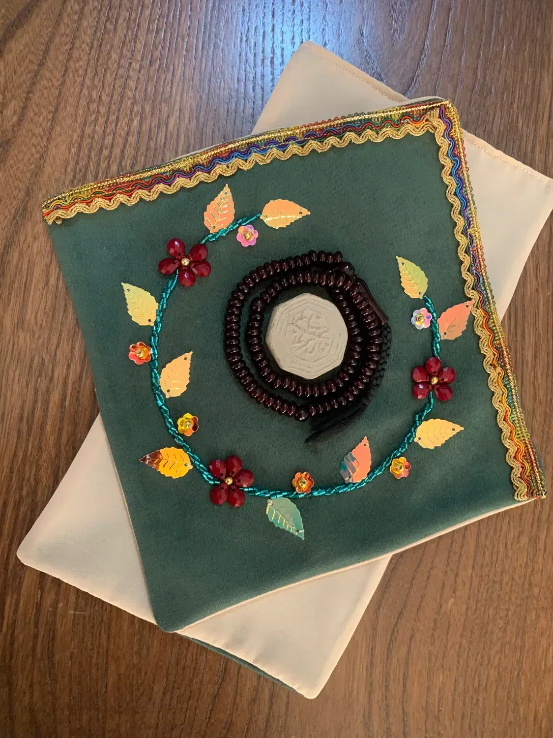 سجاده جواهردوزی|زیورآلات و اکسسوری|سهند, |دیوار