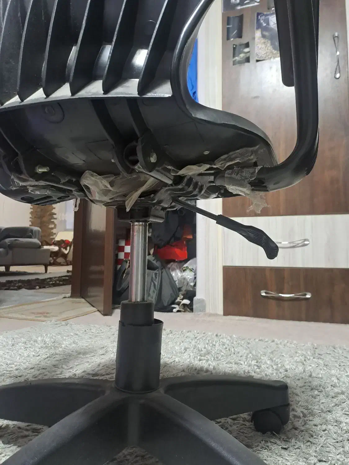 صندلی گردون جک دار|صندلی و نیمکت|ساری, |دیوار