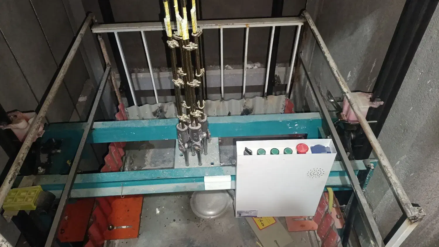 نصب و سرویس و تعمیرات آسانسور و پله پیما|خدمات پیشه و مهارت|مراغه, |دیوار