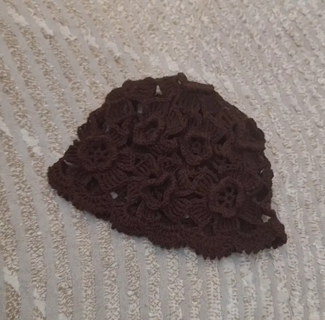 بافت انواع کلاه|لوازم خیاطی و بافتنی|آستانه اشرفیه, |دیوار