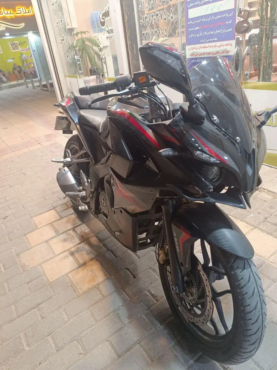 rs200|موتورسیکلت|مشهد, شهرک بهارستان|دیوار