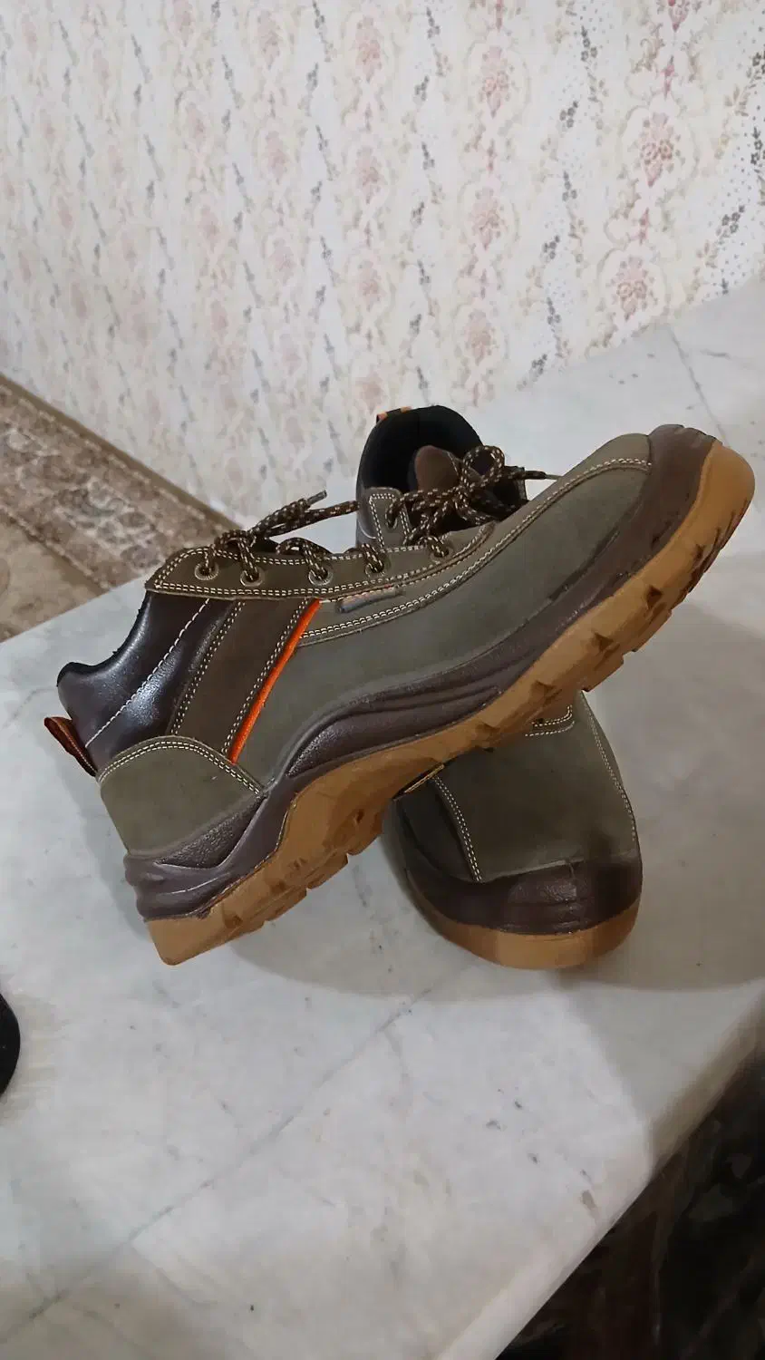 کفش کار|کیف، کفش، کمربند|کرمانشاه, |دیوار