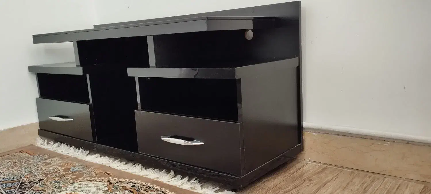 میزتلوزیون|میز تلویزیون|هشتگرد, هشتگرد قدیم|دیوار