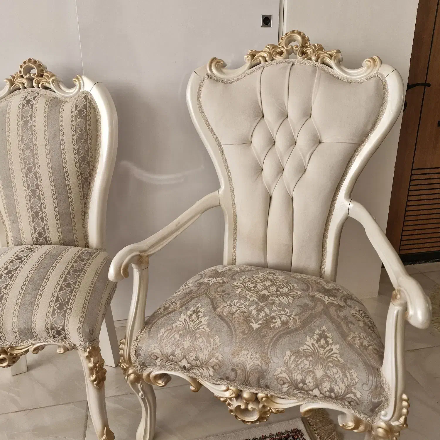 مبلمان ۹نفره|مبلمان خانگی و میز عسلی|صدرا-فارس, فاز ۱|دیوار