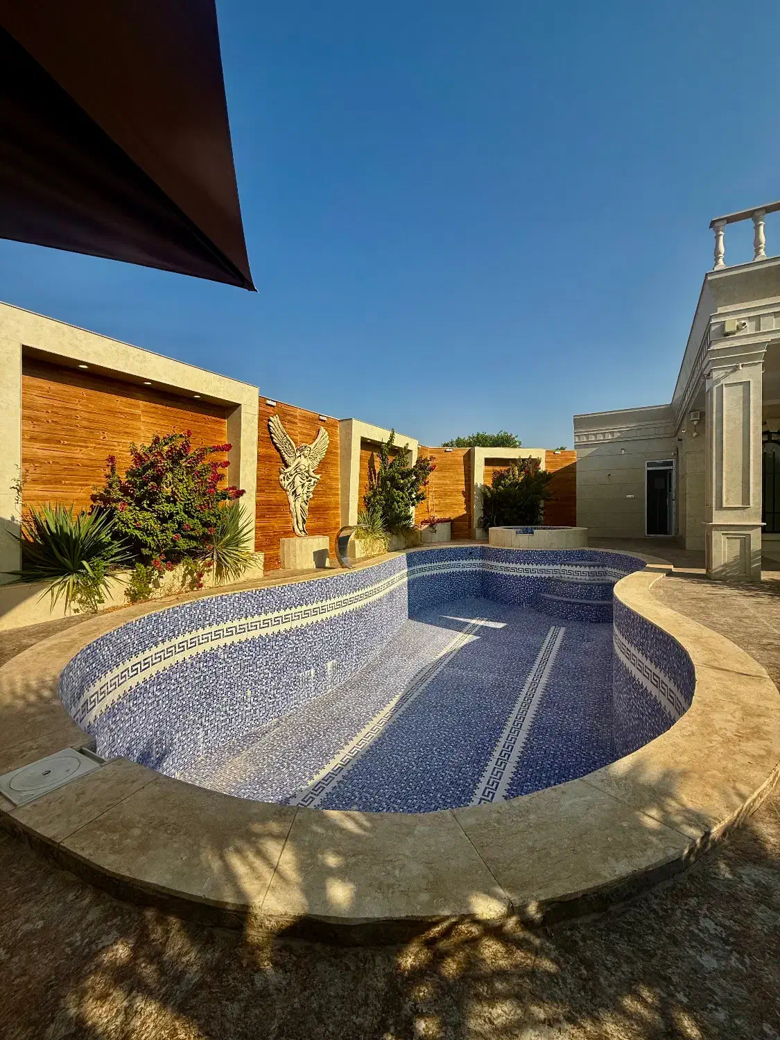 ویلا باغ ۱۰۰۰متری / کلید اول / شهرک بن جعفر|فروش خانه و ویلا|شوش, |دیوار