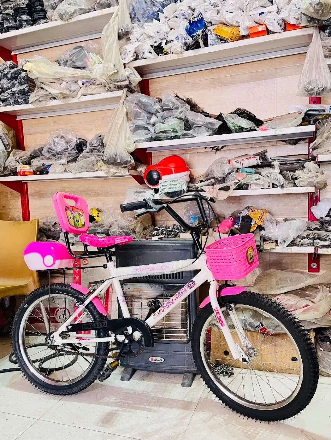 دوچرخه۲۰دخترانه زیبا پشتی صندوقدار خوشگل ناز|دوچرخه، اسکیت، اسکوتر|مشهد, شهید آوینی|دیوار