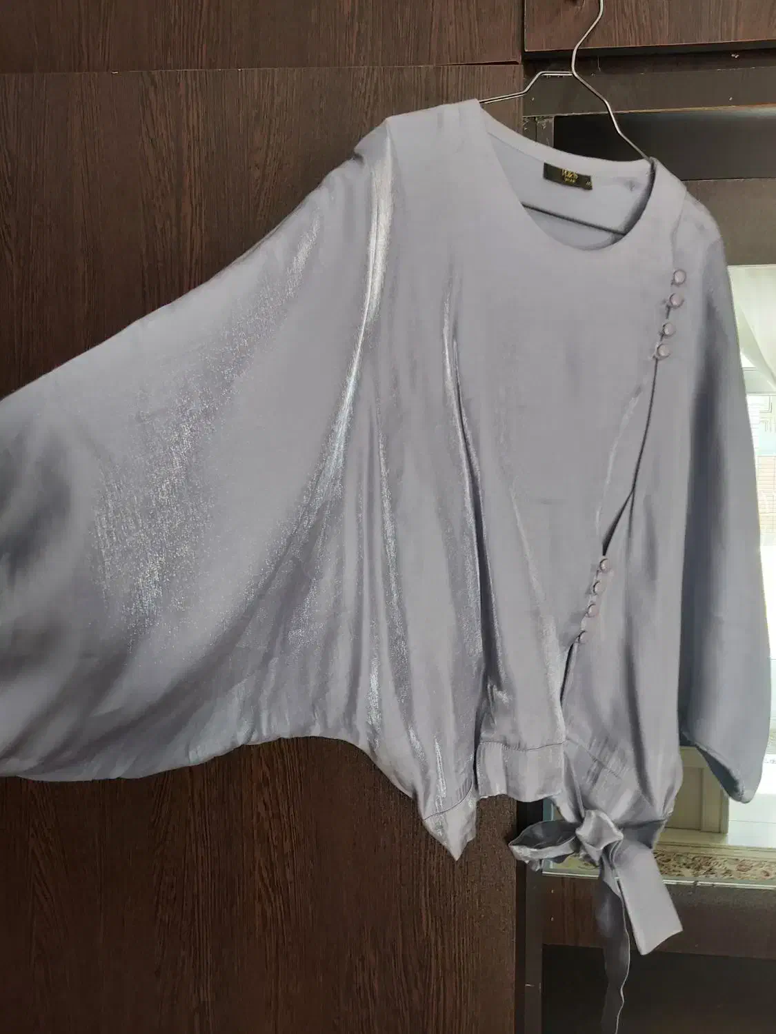 لباس بلوز تیشرت مجلسی شیک|لباس|اصفهان, میرعماد|دیوار