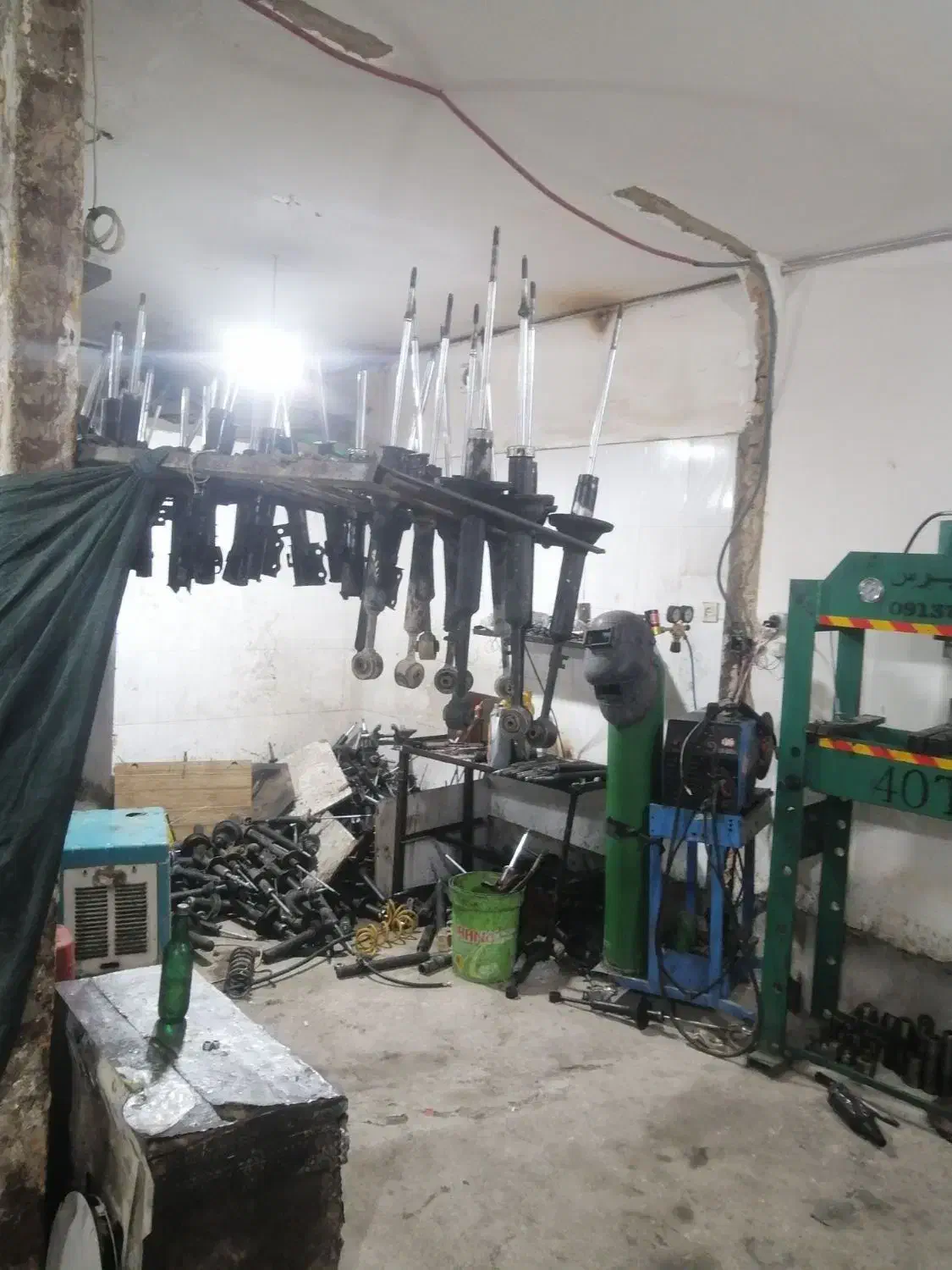 کمک فنر هیدرولیگ تعمیرات جلوبندی ترمز جوشکار شاستی|قطعات یدکی و لوازم جانبی|نیشابور, شهید بهشتی|دیوار