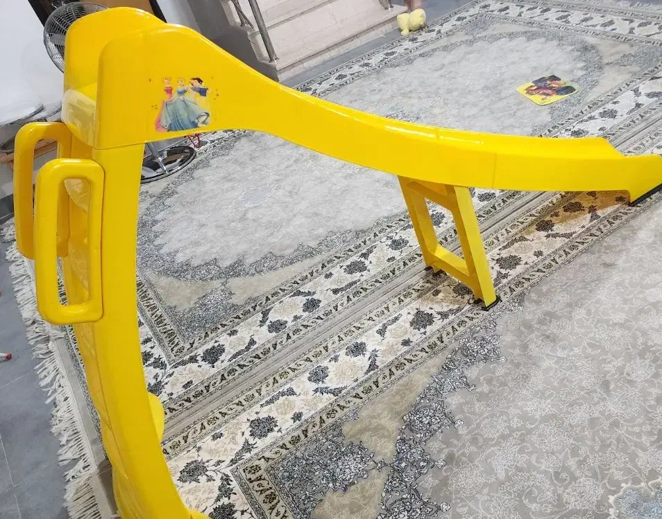 سرسره بچه|اسباب‌‌بازی|رشت, فلسطین|دیوار
