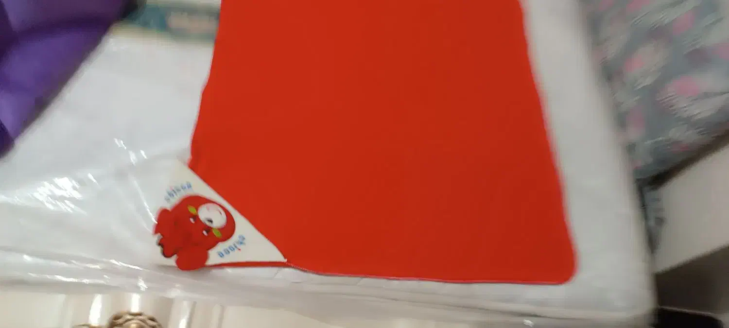 پتو|تخت و صندلی بچه|شاهین‌شهر, گرگاب|دیوار