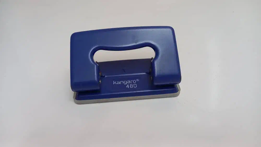 دو عدد پانچ و سوزن کش|لوازم التحریر|کرج, کرج نو|دیوار