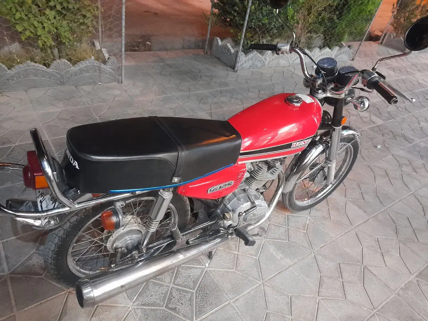 موتور سیکلت هندا ۱۲۵ سی جی|موتورسیکلت|ملکشاهی, |دیوار