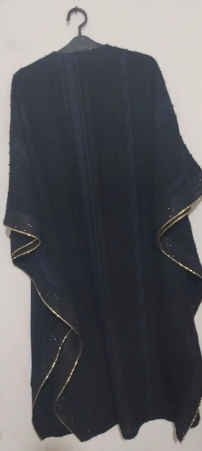 حراج تعدادی مانتو عبا کت شلوار کیف پانچ|حراج|شیراز, صاحب الزمان|دیوار