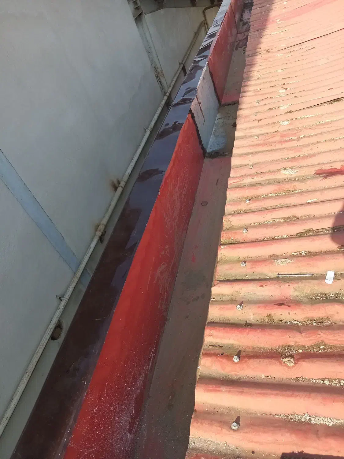 کار حلبی سازی و خورده کاری انجام داده میشود|خدمات پیشه و مهارت|بندر انزلی, ساحل قو|دیوار