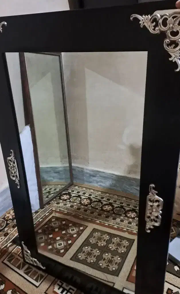 آینه|آینه|سرپل ذهاب, |دیوار
