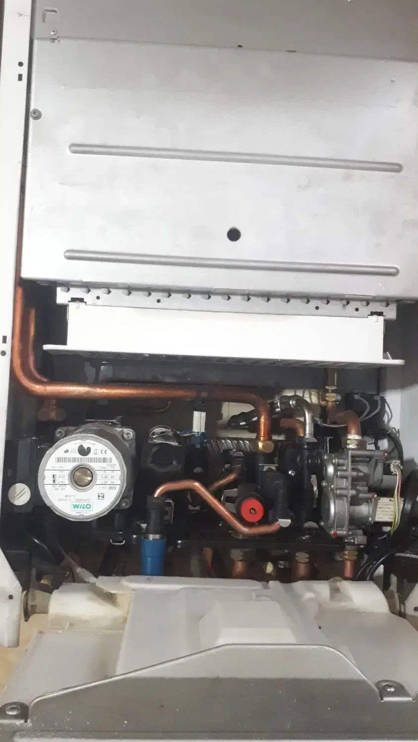 نصاب،سرویس‌کار و تعمیرکار انواع کولر گازی و پکیج|خدمات پیشه و مهارت|اصفهان, سپاهان‌شهر|دیوار