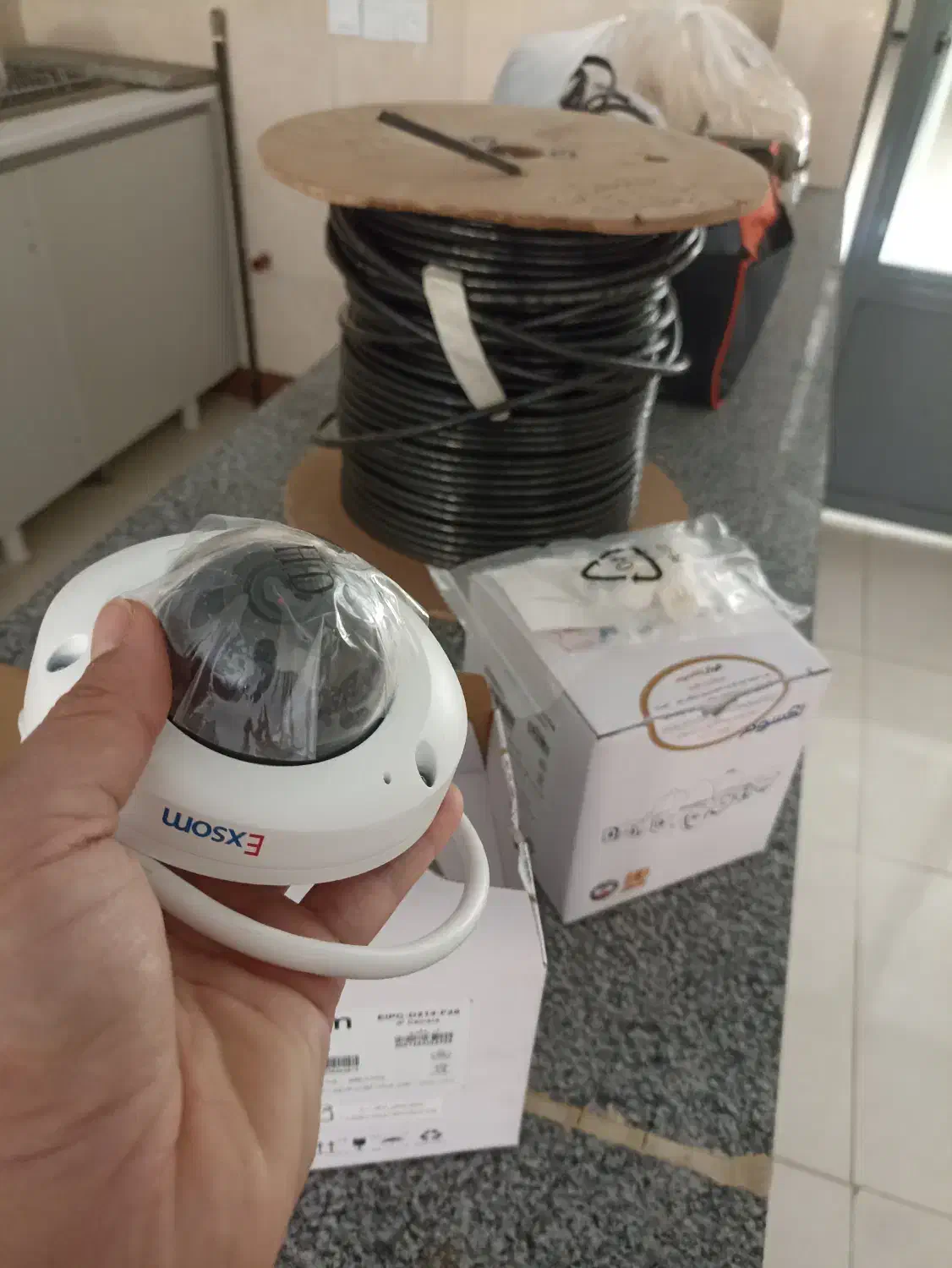 نصب و راه اندازی دوربین مداربسته گیلانغرب|دوربین مداربسته|گیلان غرب, |دیوار