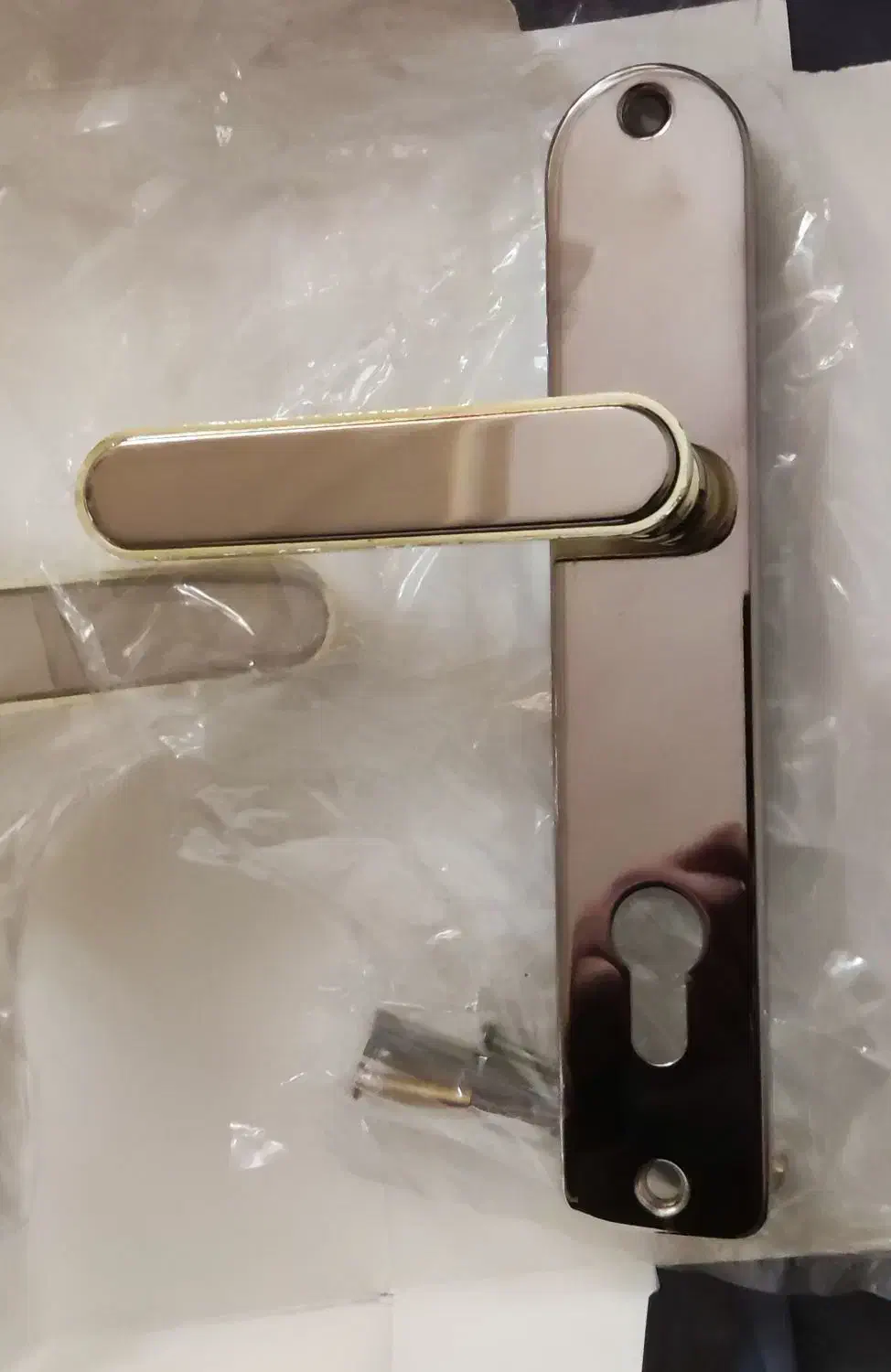 دستگیره درب سوییچی دلتا کد۱۲۱ نو اکبند|مصالح و تجهیزات ساختمان|تهران, امیریه|دیوار