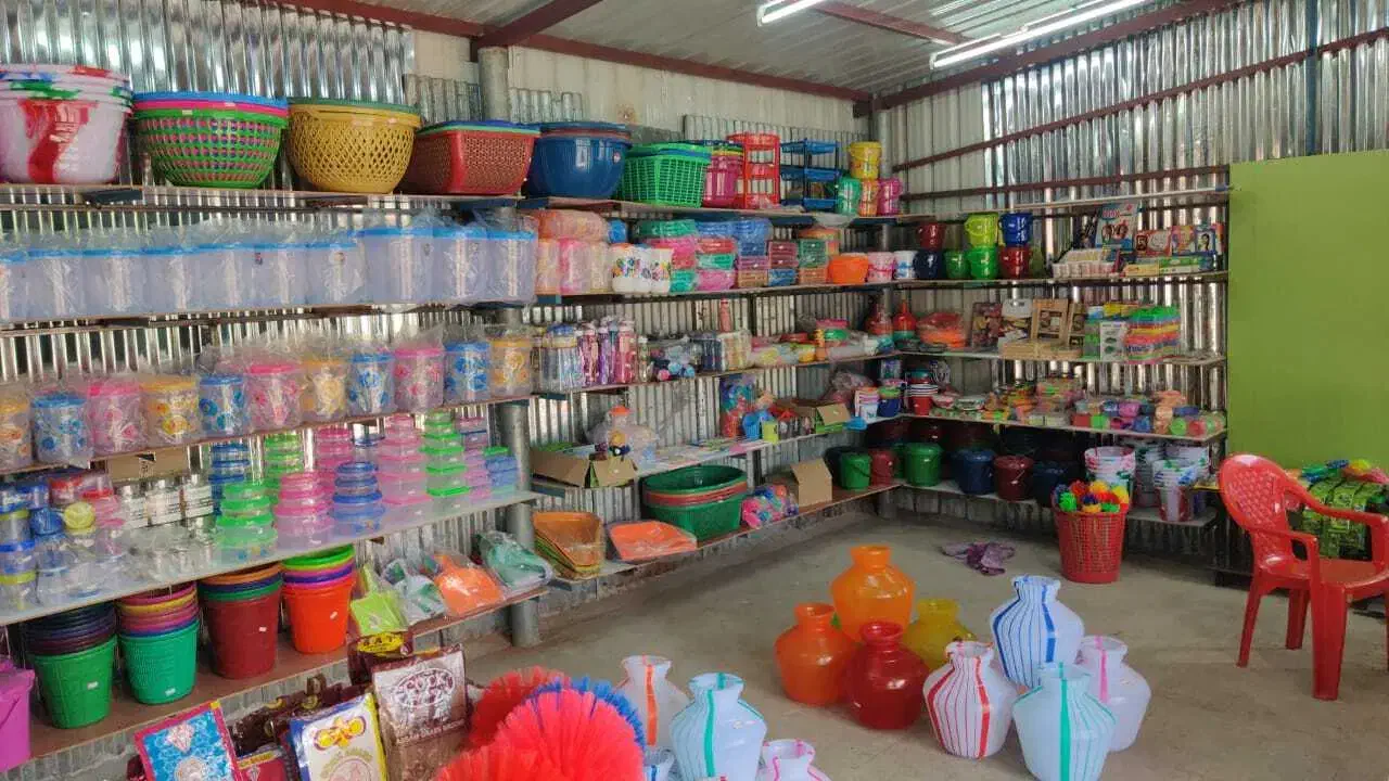 سلام مقداری پلاسکو و ضروف بلور لب طلا و|ظروف سرو و پذیرایی|بم, |دیوار