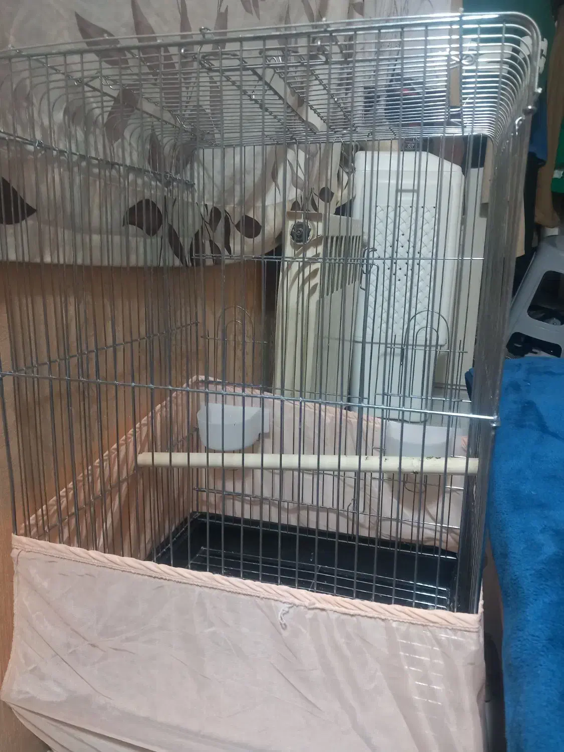 قفس بزرگ. کاسکو و عروس هلندی|لوازم جانبی حیوانات|ری, فیروزآبادی|دیوار