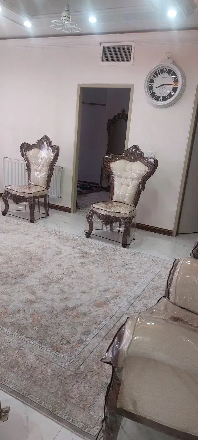 مبل سلطنتی ۶ نفره|مبلمان خانگی و میز عسلی|تهران, چیتگر شمالی|دیوار