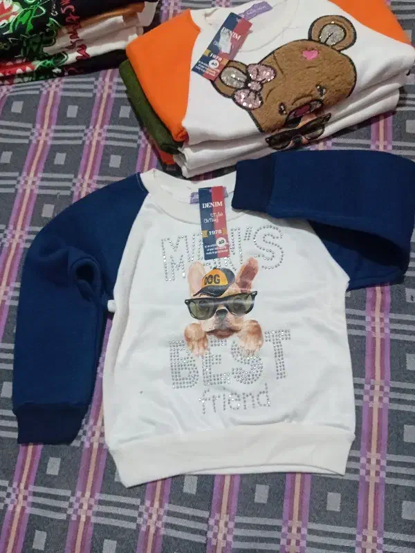 لباس بچگانه|کفش و لباس بچه|دماوند, گیلاوند|دیوار