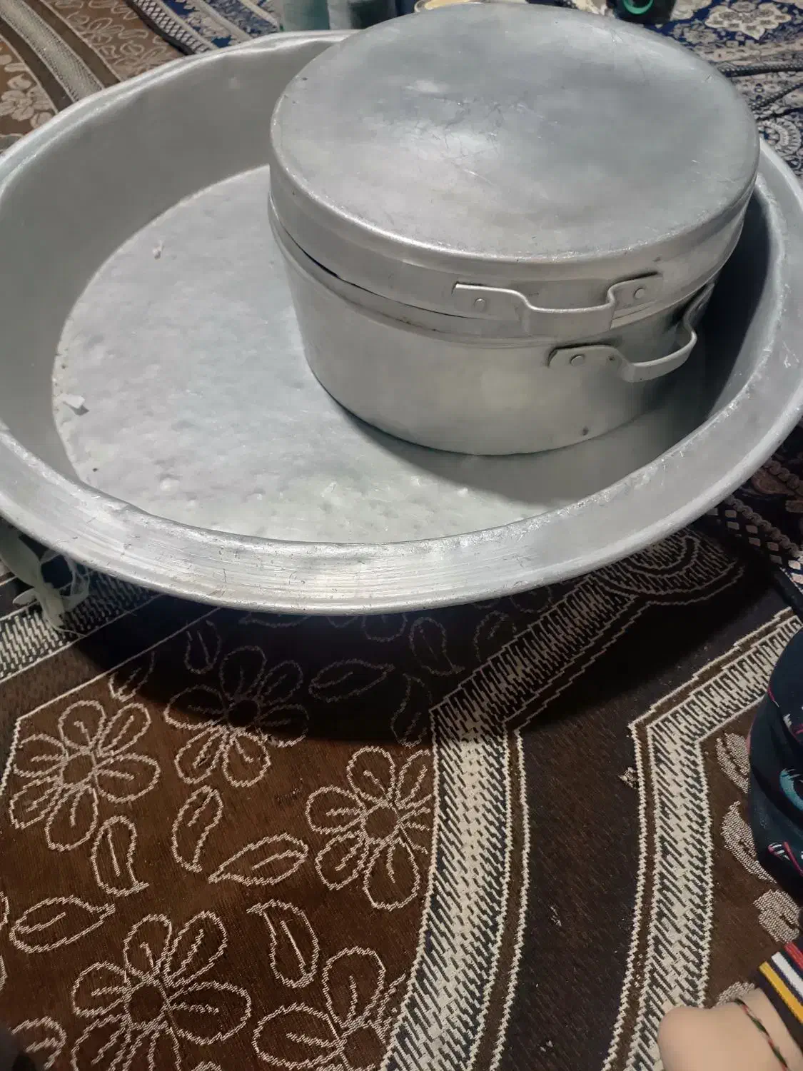 یه قابلمه تشت|ظروف پخت‌وپز|زاهدان, |دیوار