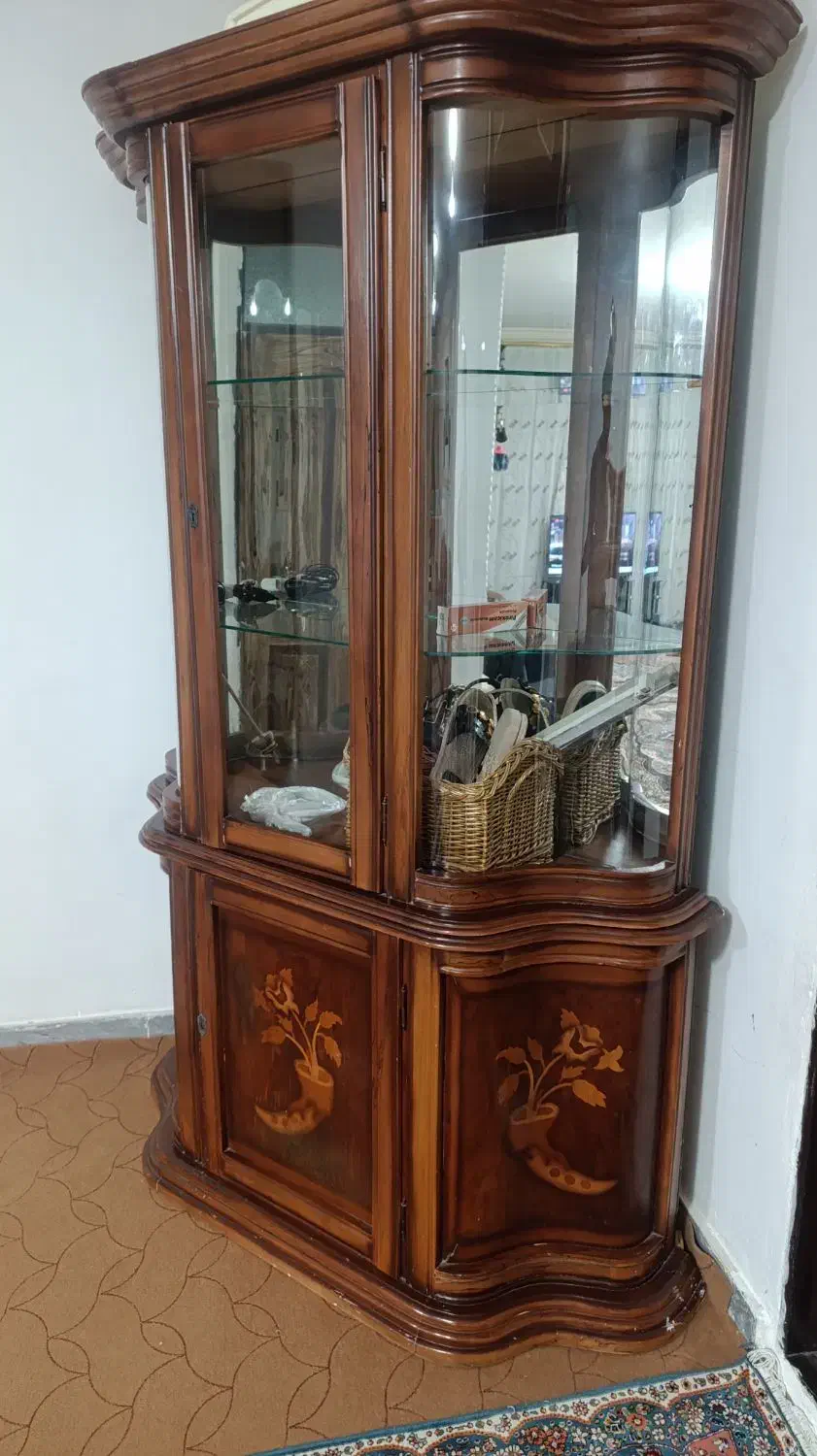 بوفه چوبی دو تیکه|بوفه، ویترین، کنسول|نظرآباد, شهرک سید جمال الدین|دیوار