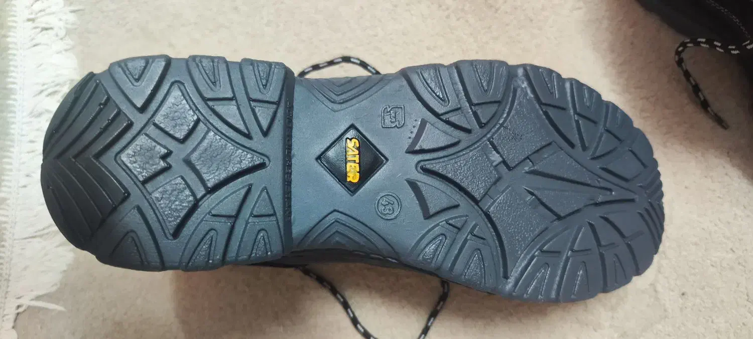 کفش ایمنی ساتر|کیف، کفش، کمربند|ساوه, |دیوار