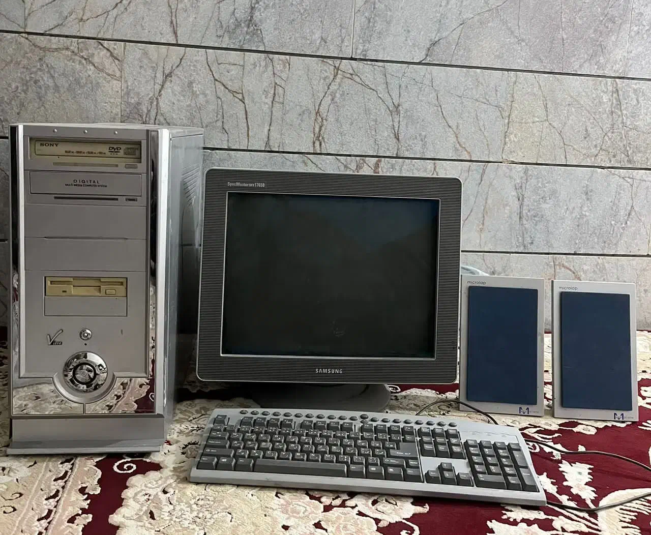 کامپیوتر|رایانه رومیزی|گناباد, |دیوار