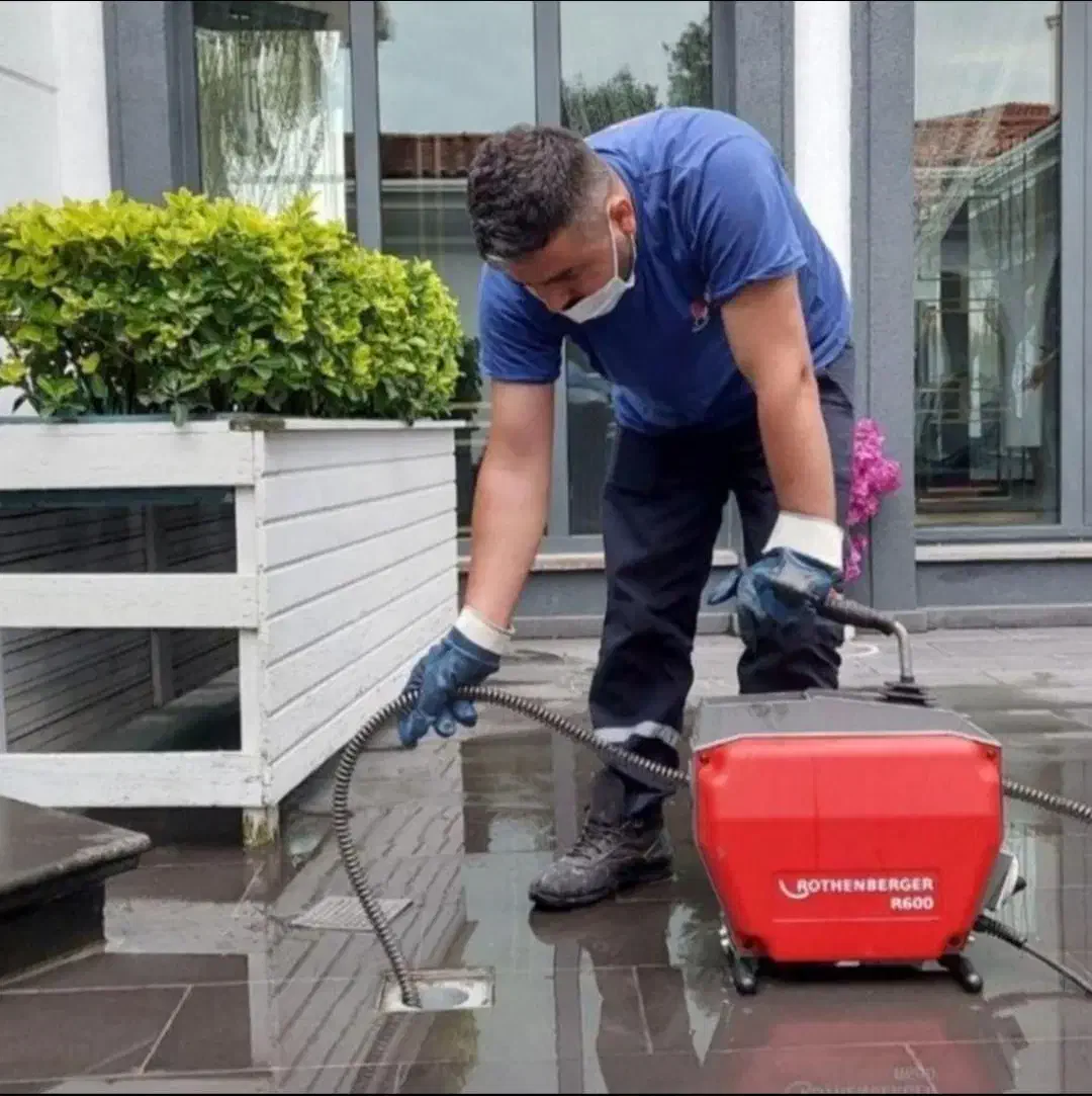 لوله بازکنی جمهوری فلسطین کشاورز فردوسی حافظ فنرزن|خدمات پیشه و مهارت|تهران, فلسطین (میدان انقلاب)|دیوار