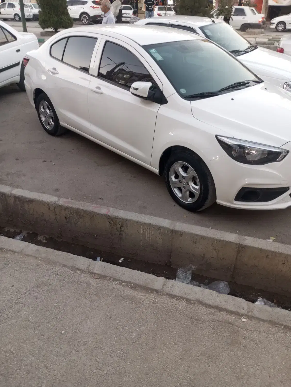 شاهین GL مدل۴۰۲ بدون رنگ|خودرو سواری و وانت|کرمانشاه, |دیوار