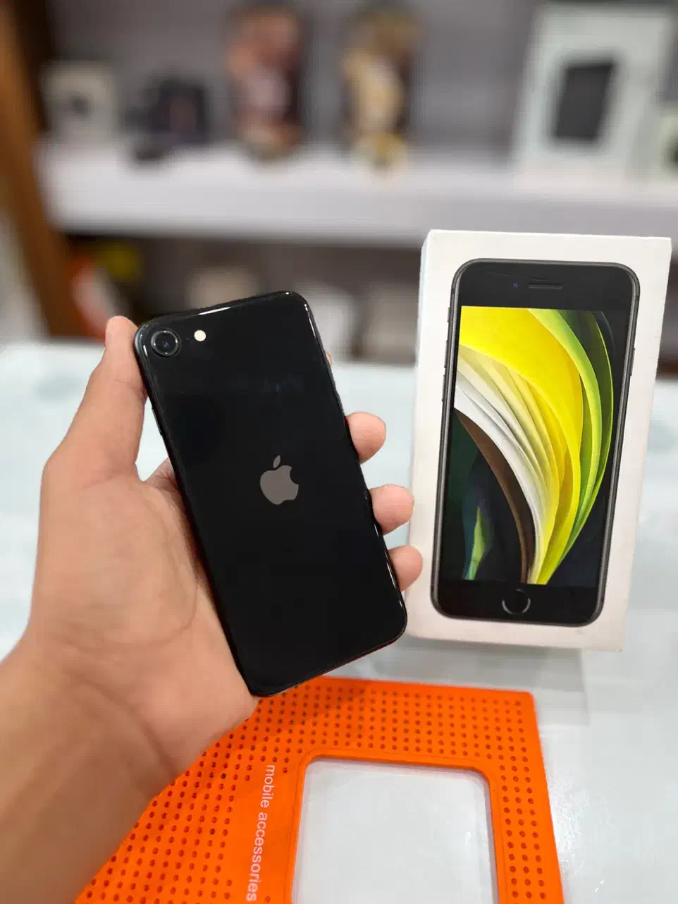 Iphon se 2020 تخفیفی|موبایل|ساری, |دیوار