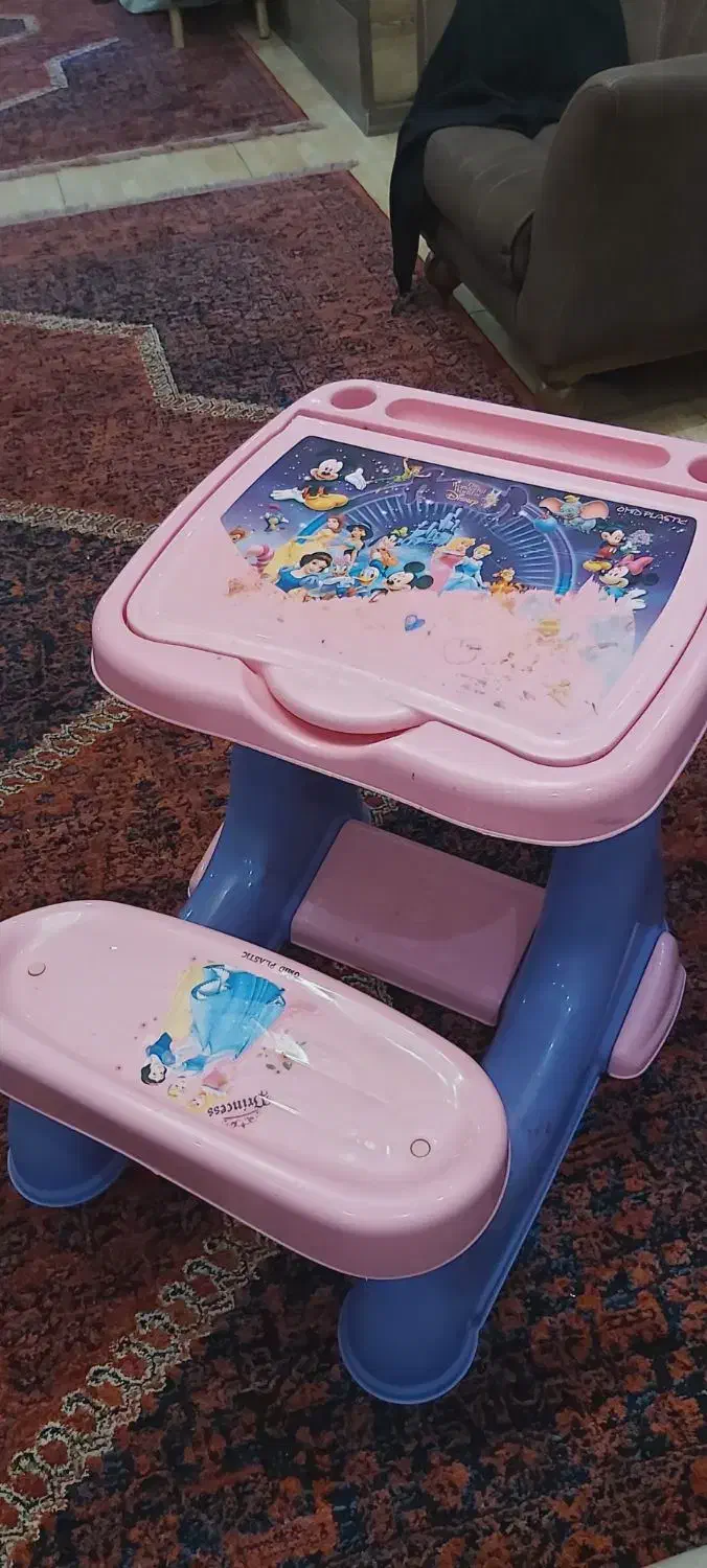 میز تحریر|میز تحریر و کامپیوتر|فردیس, منظریه|دیوار