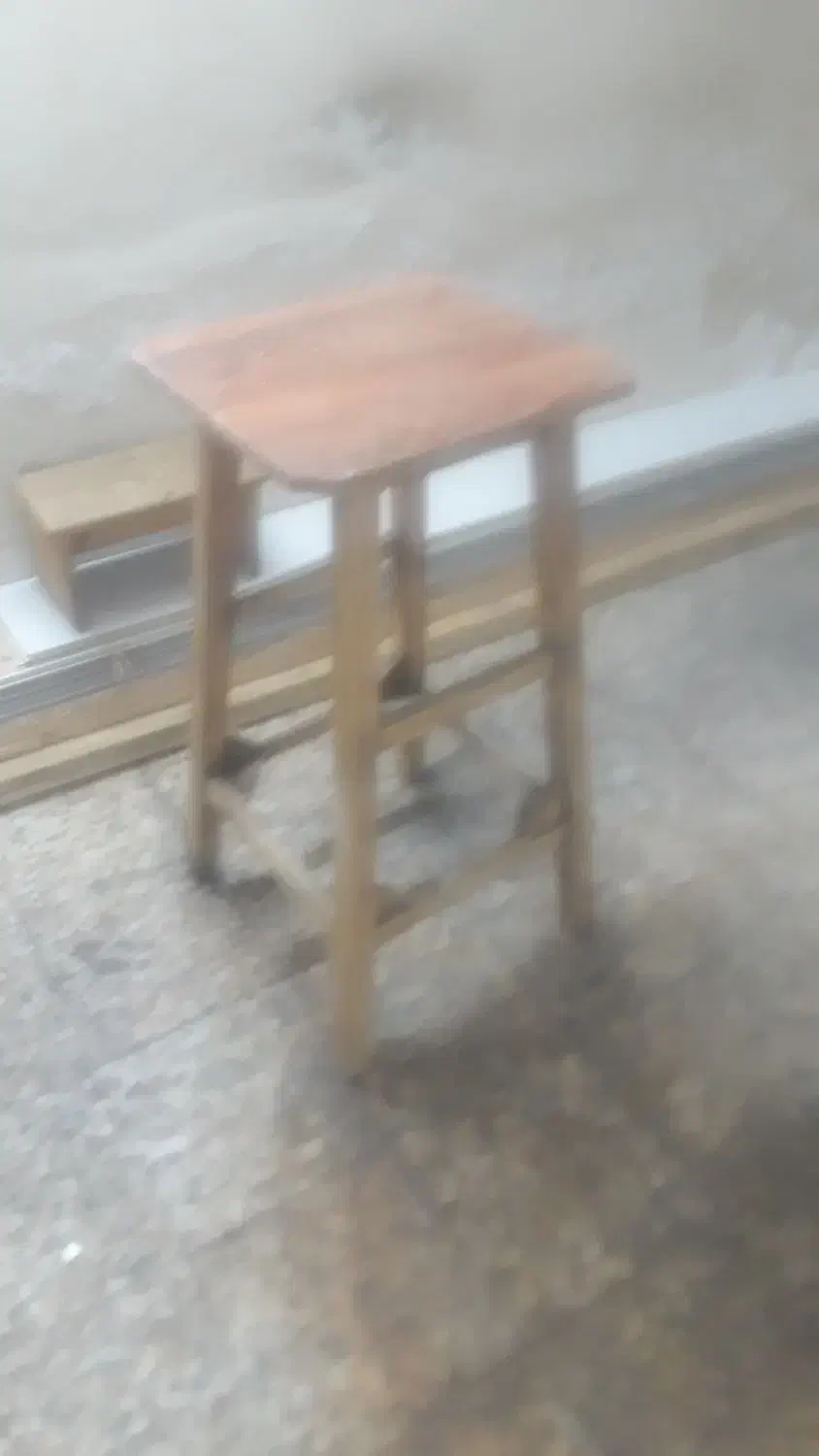 چها پایه نراد|صندلی و نیمکت|رشت, استقامت ۲|دیوار