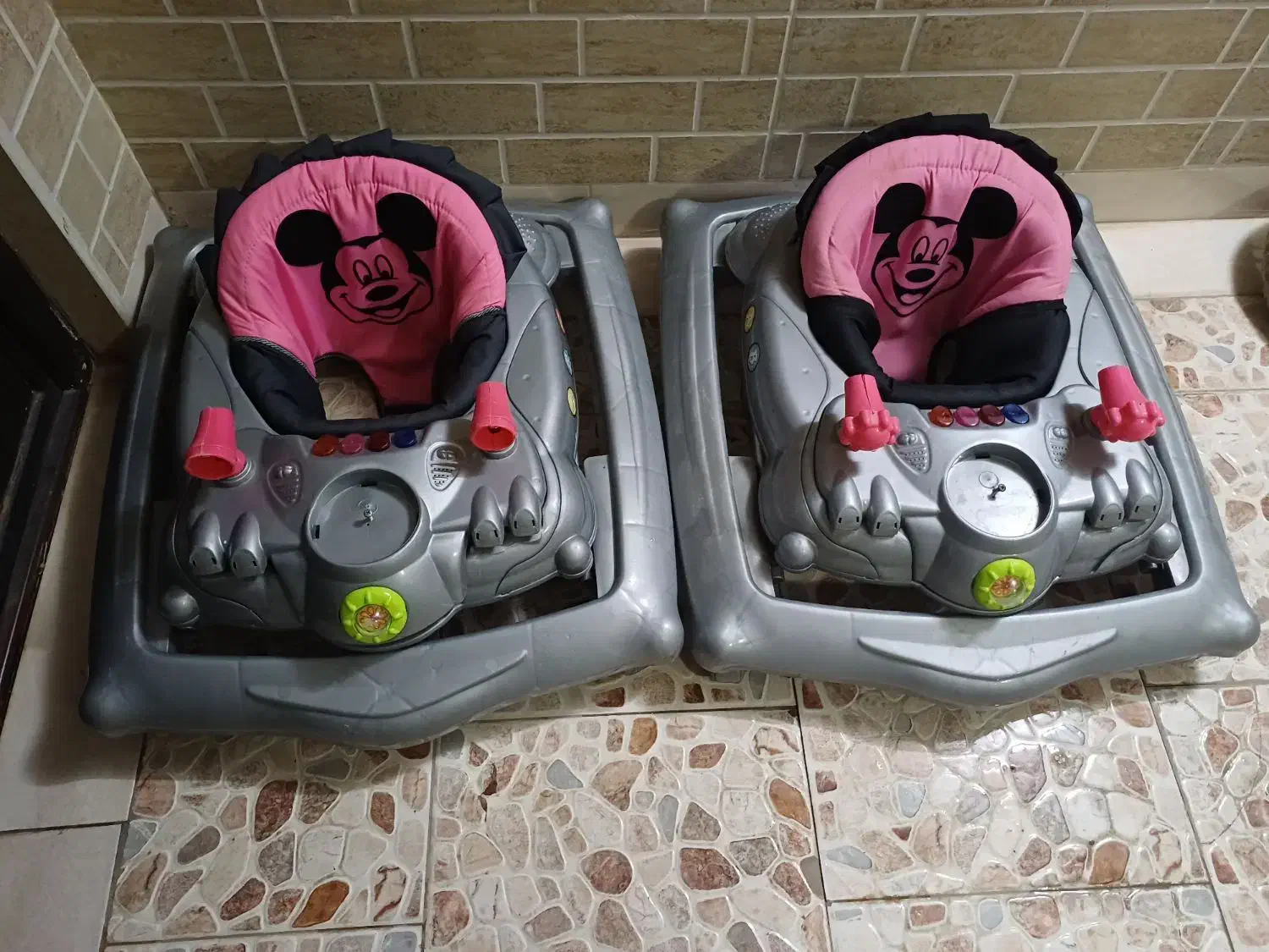 روروک بچه دوقلو|کالسکه و لوازم جانبی|آران و بیدگل, |دیوار