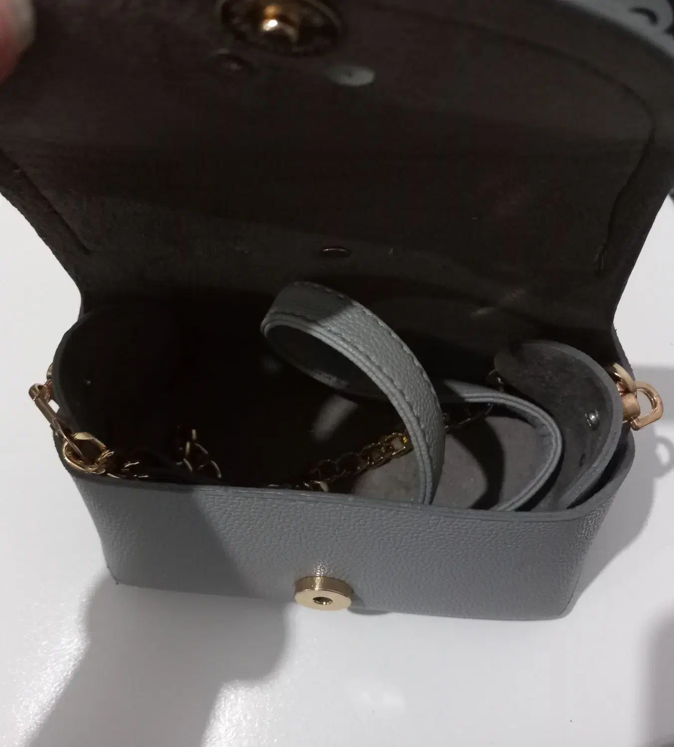 کیف|کیف، کفش، کمربند|بروجرد, |دیوار